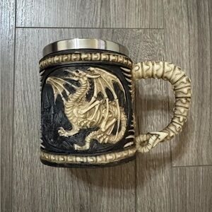 Dragon Relief Ceramic Tankard Mug in Black and Ivory